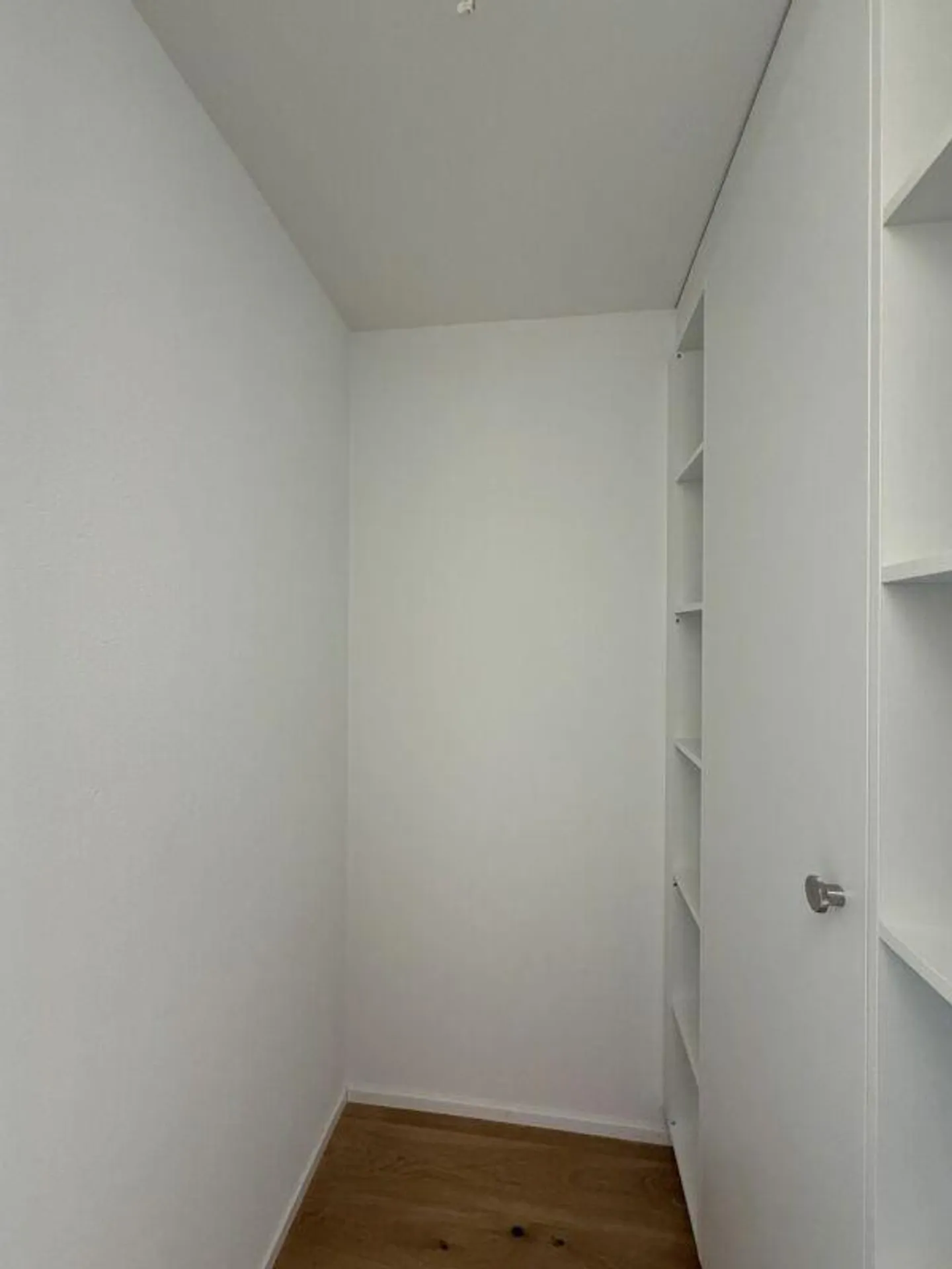 Modernes Apartment mit atemberaubender Aussicht - Foto 11 von 12