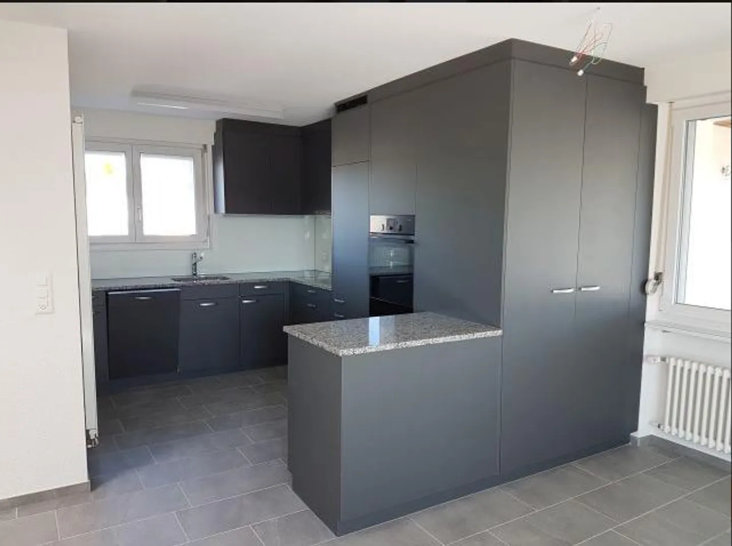 Appartement penthouse moderne de 4,5 pièces sur son propre étage - Photo 2 sur 15