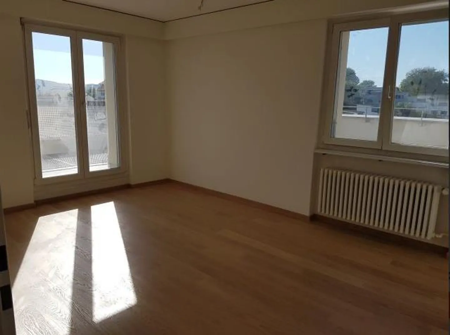 Appartement penthouse moderne de 4,5 pièces sur son propre étage - Photo 4 sur 15