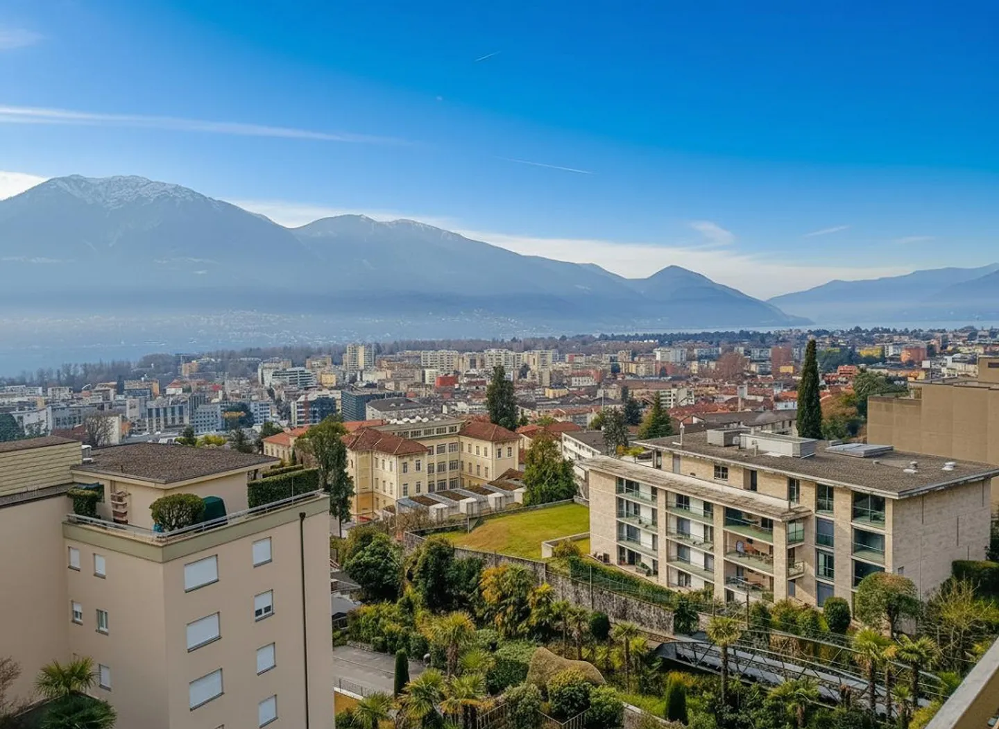 MURALTO - Vendiamo appartamenti anche come seconde case - Foto 3 di 22