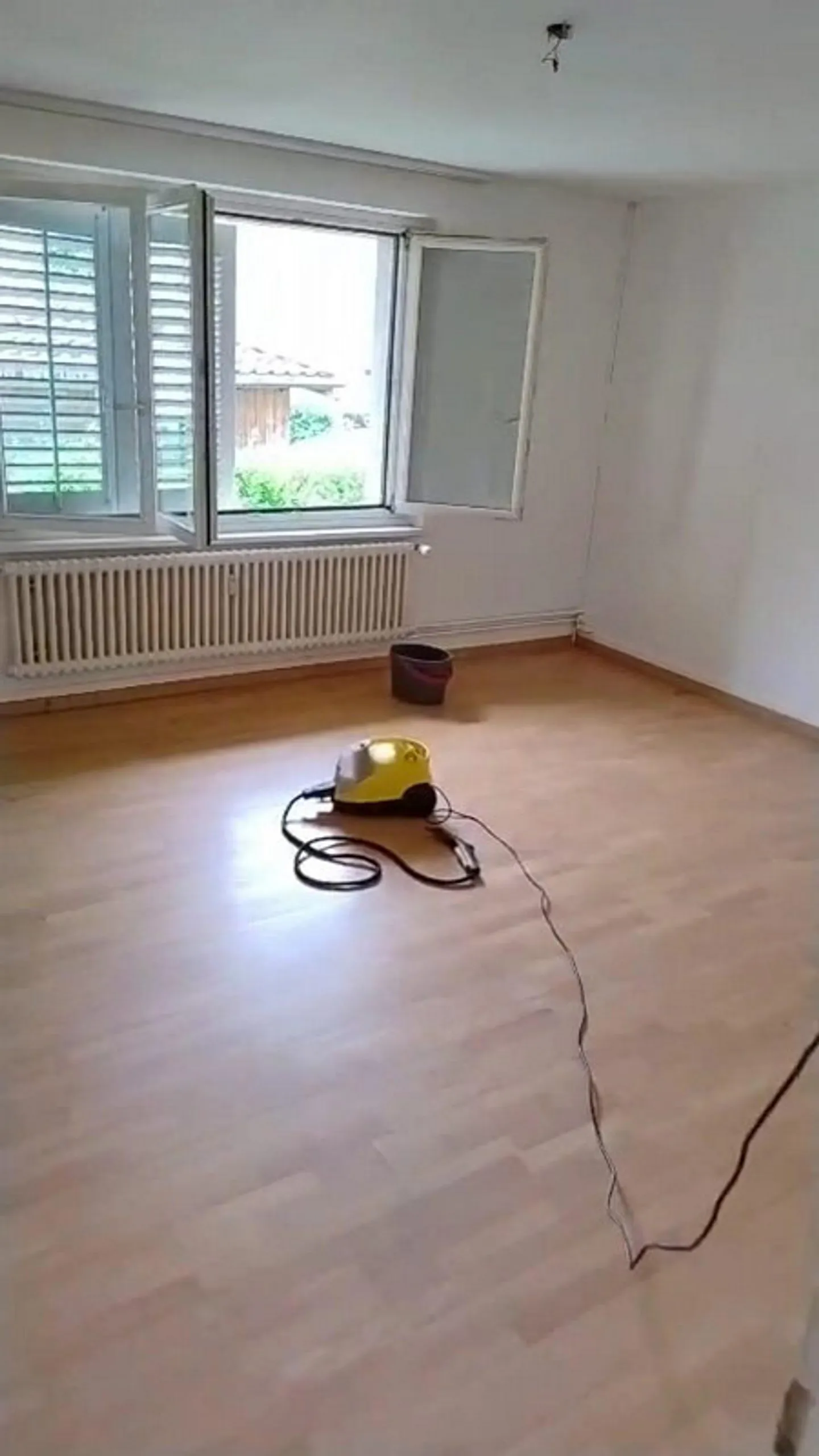 Appartement 4,5 pièces proche du centre-ville / à durée limitée - Photo 2 sur 12