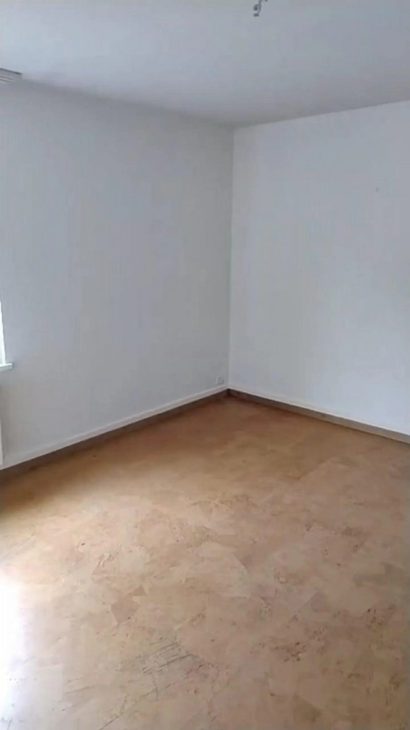 Appartement 4,5 pièces proche du centre-ville / à durée limitée - Photo 4 sur 12