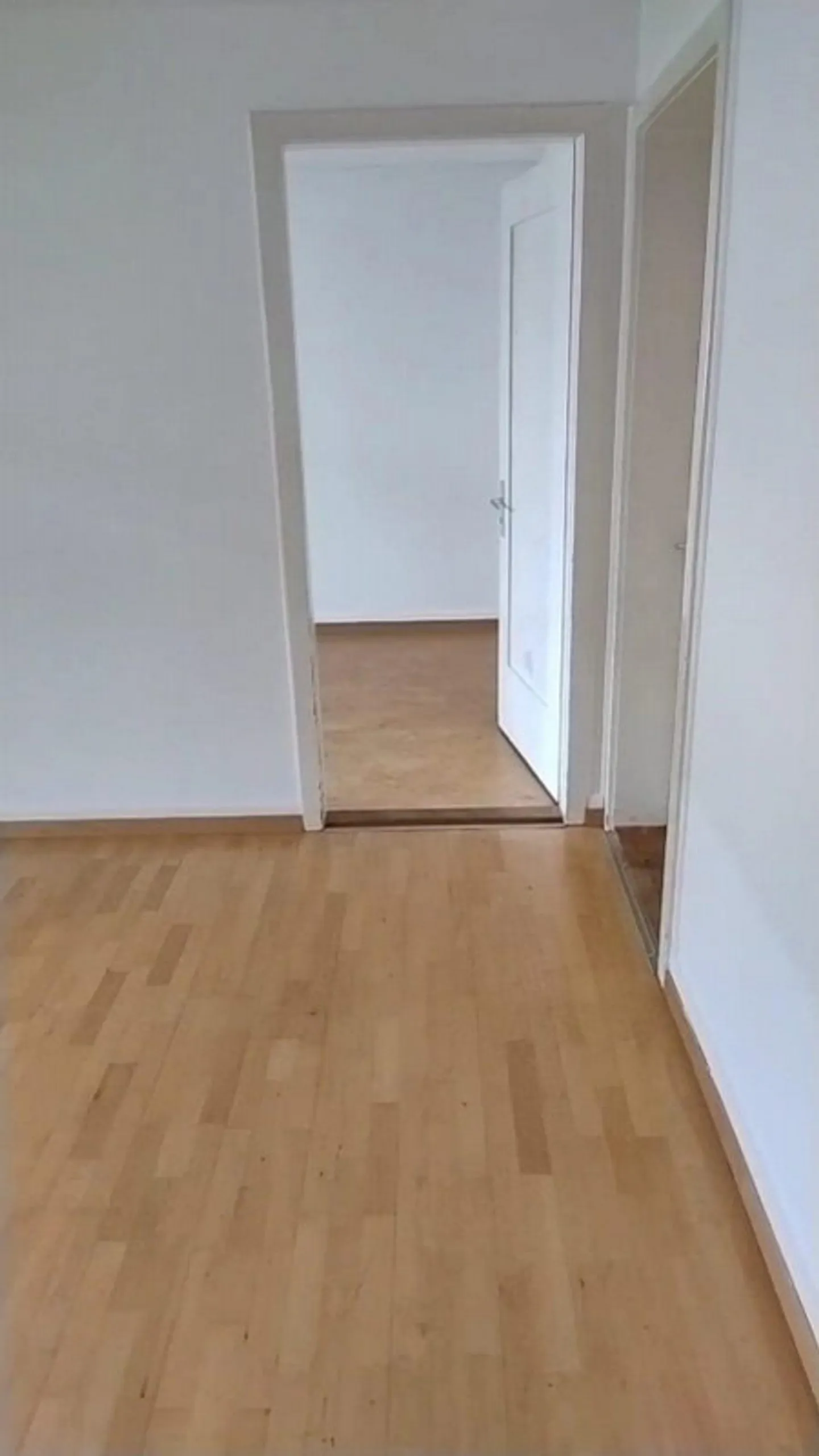 Appartement 4,5 pièces proche du centre-ville / à durée limitée - Photo 6 sur 12