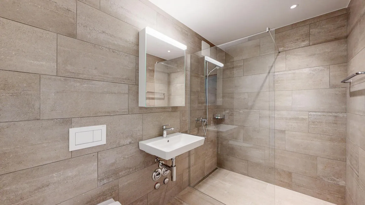 Home with a Sense of Style - Photo 6 of 9