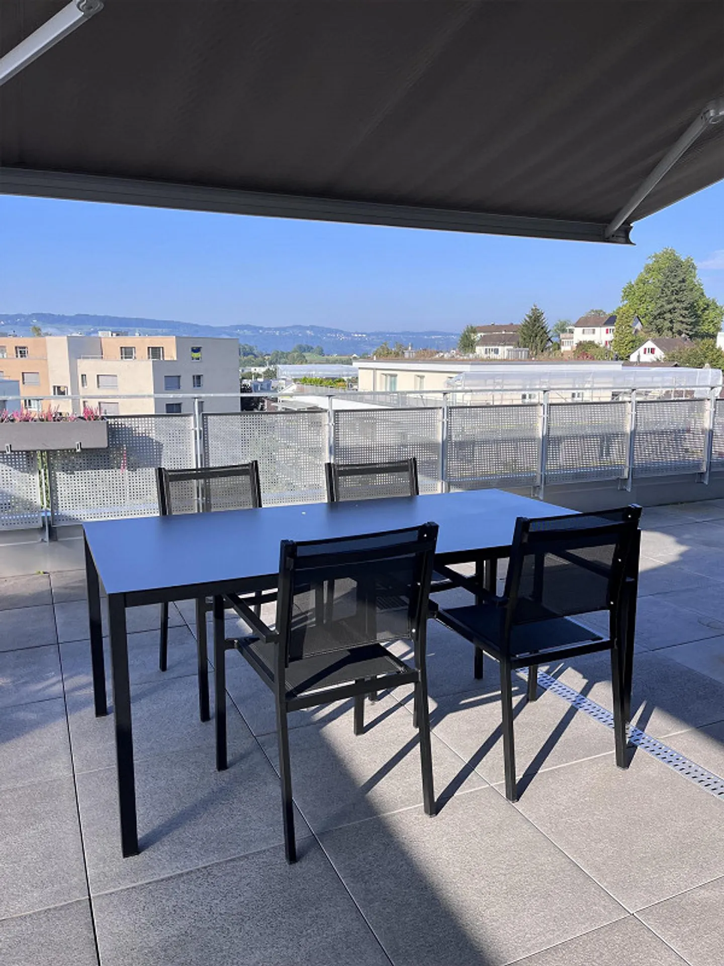 Appartement penthouse moderne de 4,5 pièces sur son propre étage - Photo 11 sur 15