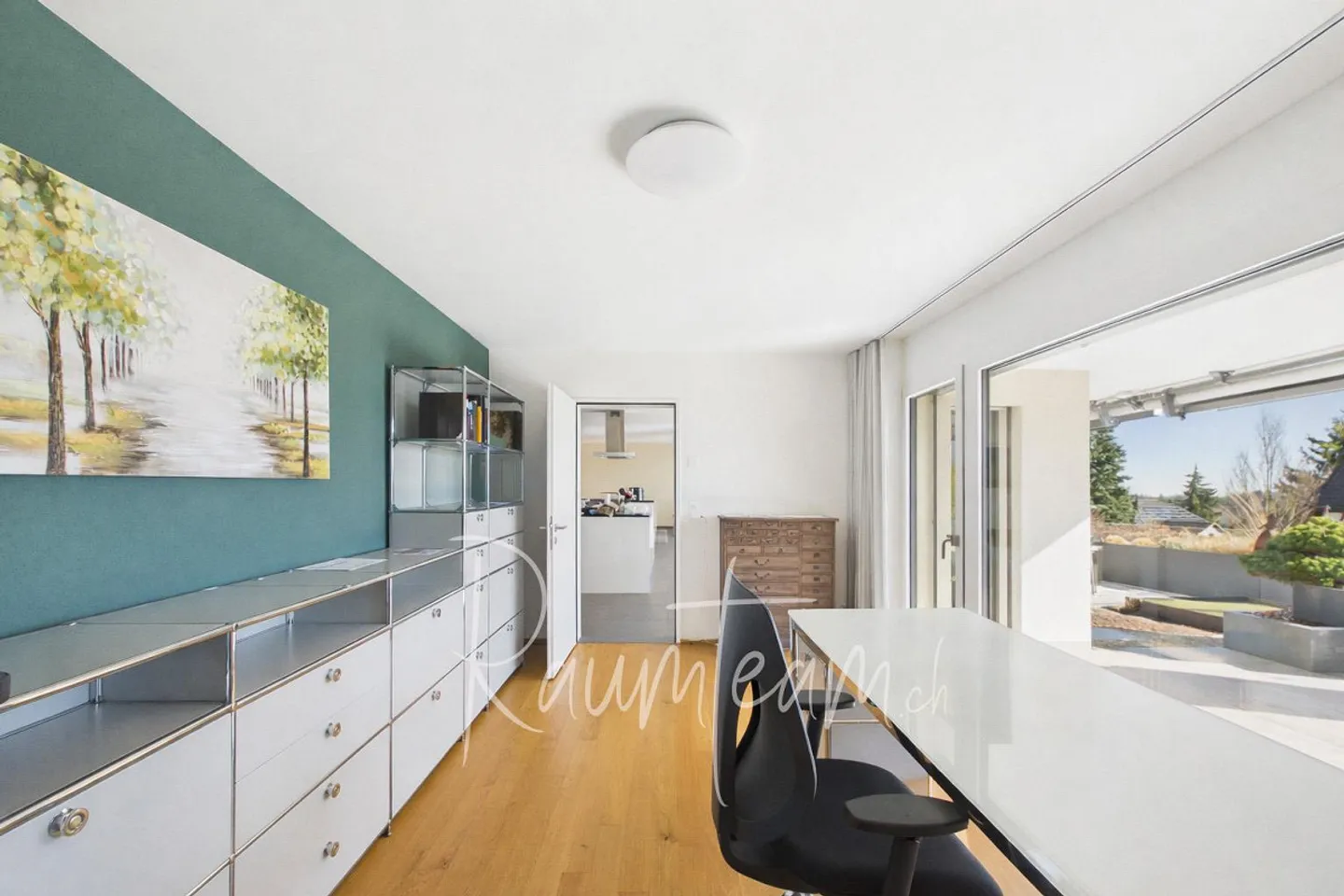 Geräumige Wohnung mit Bergsicht - Foto 11 von 14