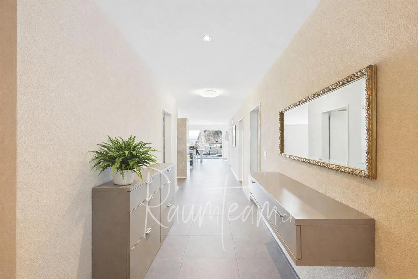 Geräumige Wohnung mit Bergsicht - Foto 13 von 14