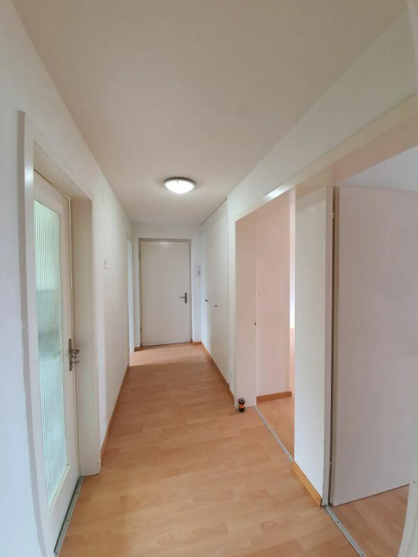 Helle Wohnung mit Balkon im EG und attraktivem Parkplatz Angebot! - Foto 7 von 11