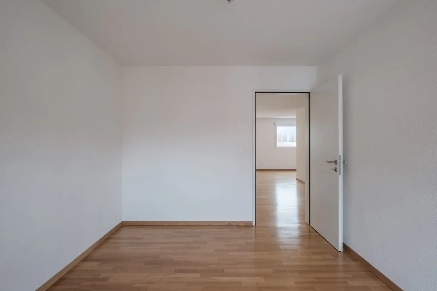 Moderne 5.5-Zimmerwohnung - Foto 5 von 10