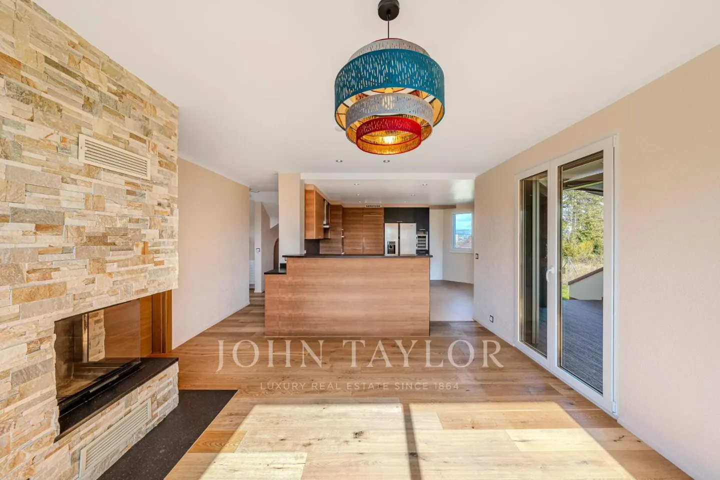 Villa 8.5 rooms - Photo 2 of 13