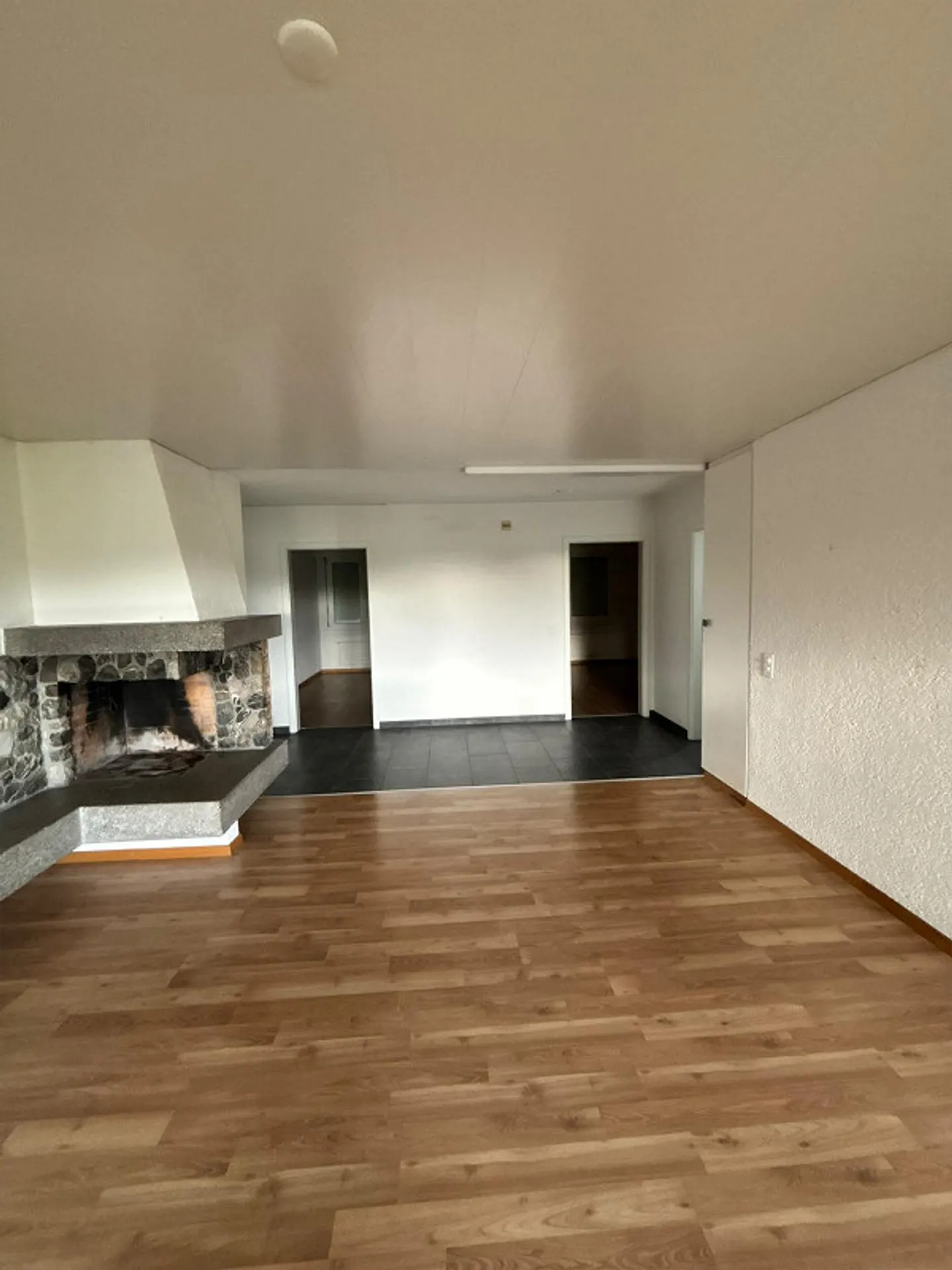 Bel appartement de 4,5 pièces - Photo 1 sur 9