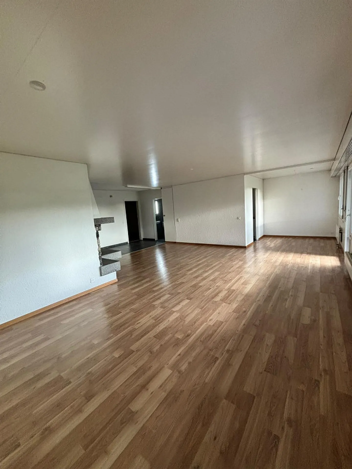 Bel appartement de 4,5 pièces - Photo 2 sur 9
