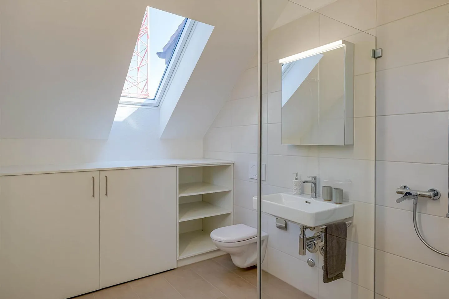 Geräumige Dachwohnung in St. Gallen - Foto 5 von 9