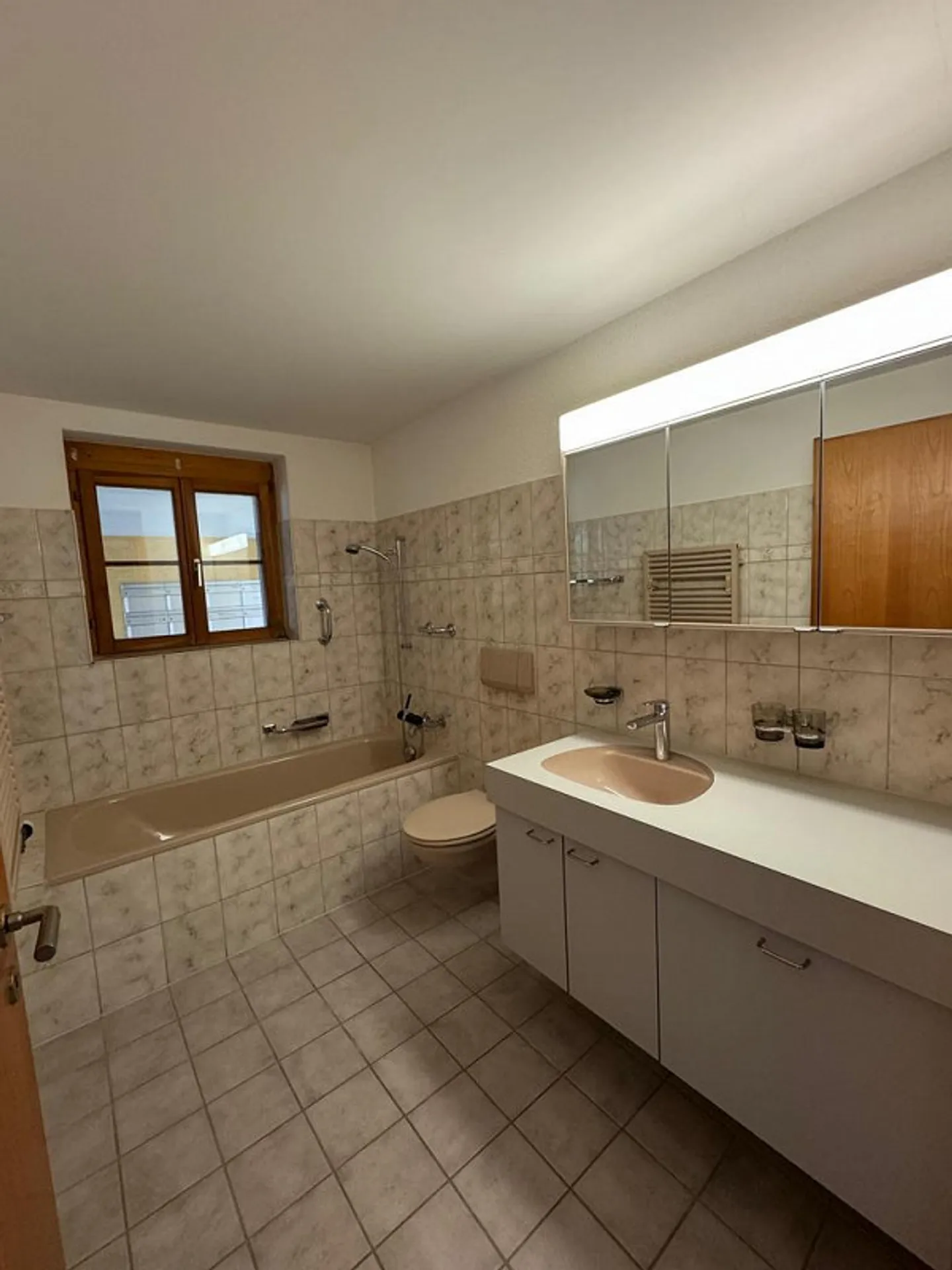 Erdgeschoss-Wohnung mit Sitzplatz - Foto 5 von 7