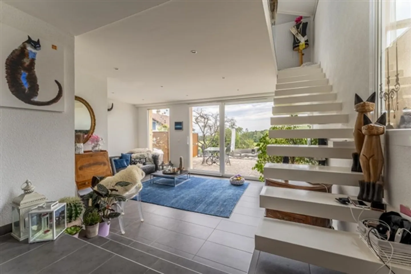 UNIQUE LARGE QUIET ACCOMMODATION - Photo 2 of 7