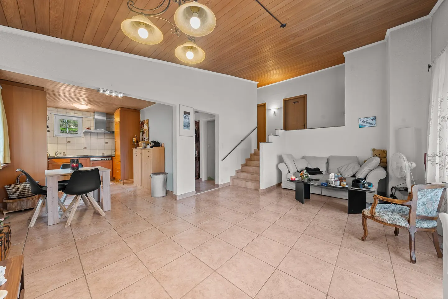 Casa unifamiliare di 7,5 stanze con giardino d'inverno a Trimbach in vendita - Foto 4 di 13