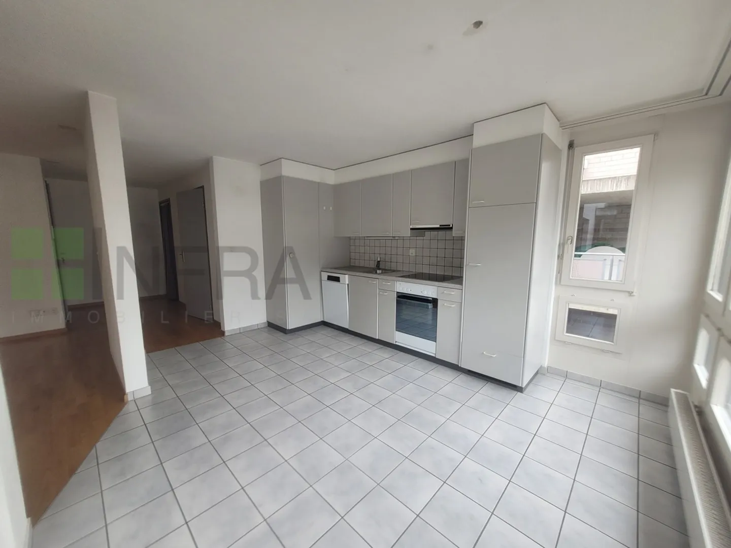 Apartment for rent - Photo 2 of 9