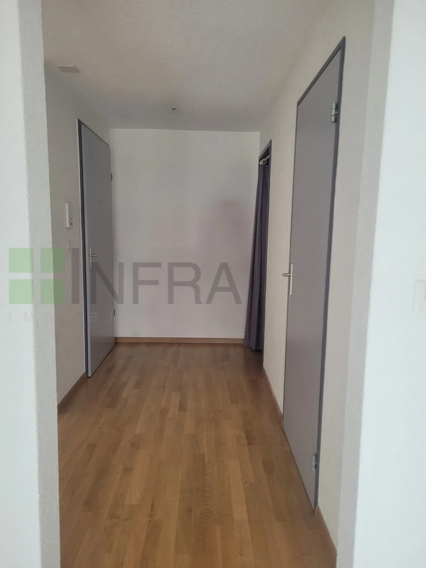 Apartment for rent - Photo 5 of 9