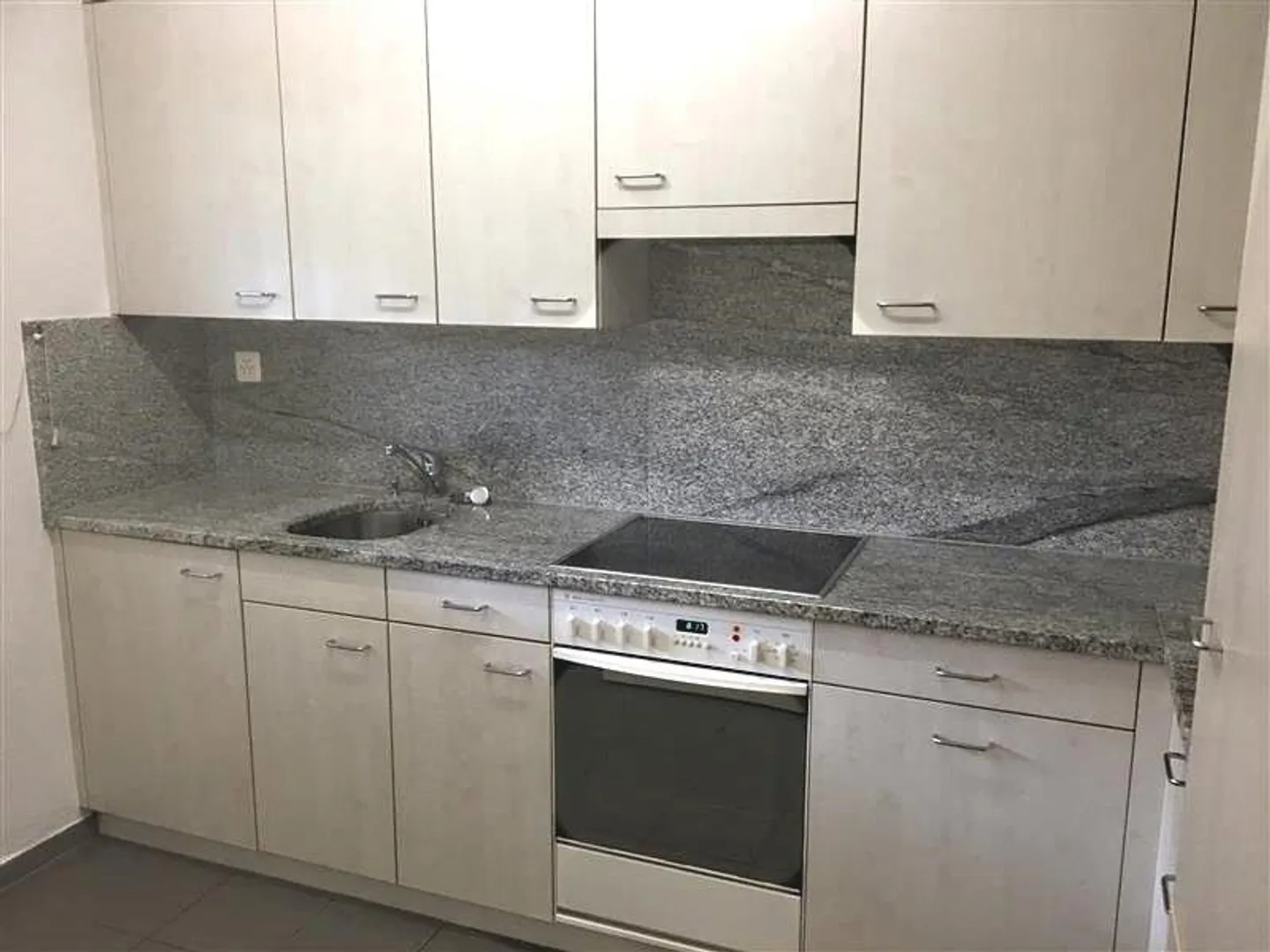 Appartement ensoleillé et lumineux près de la gare - Photo 2 sur 6