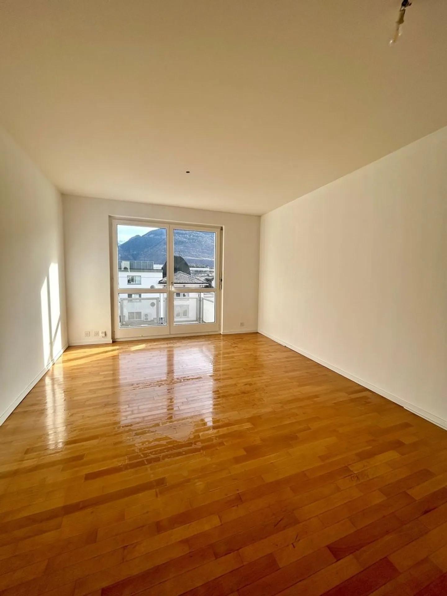 Appartement Charmant à Sierre - Photo 3 sur 8