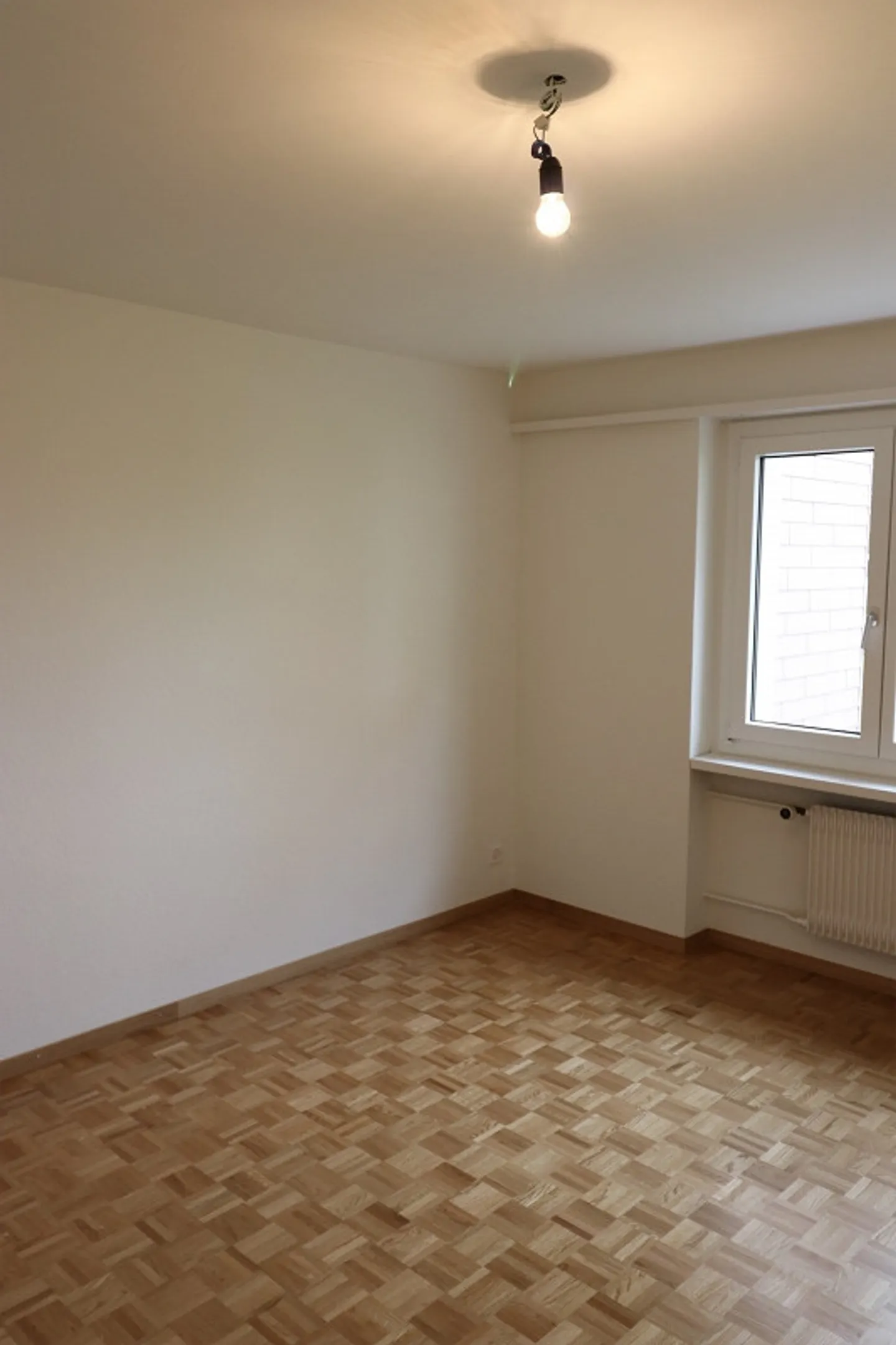 Beautiful 3 1/2 room apartment with garden seating area, 200 m from the train station - Photo 7 of 9