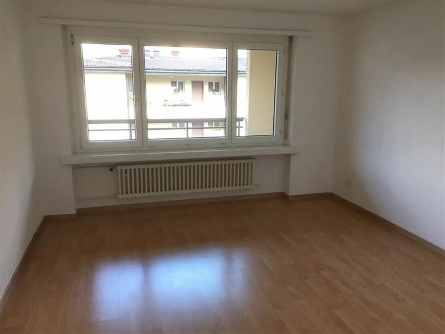 Appartement ensoleillé et lumineux près de la gare - Photo 4 sur 6