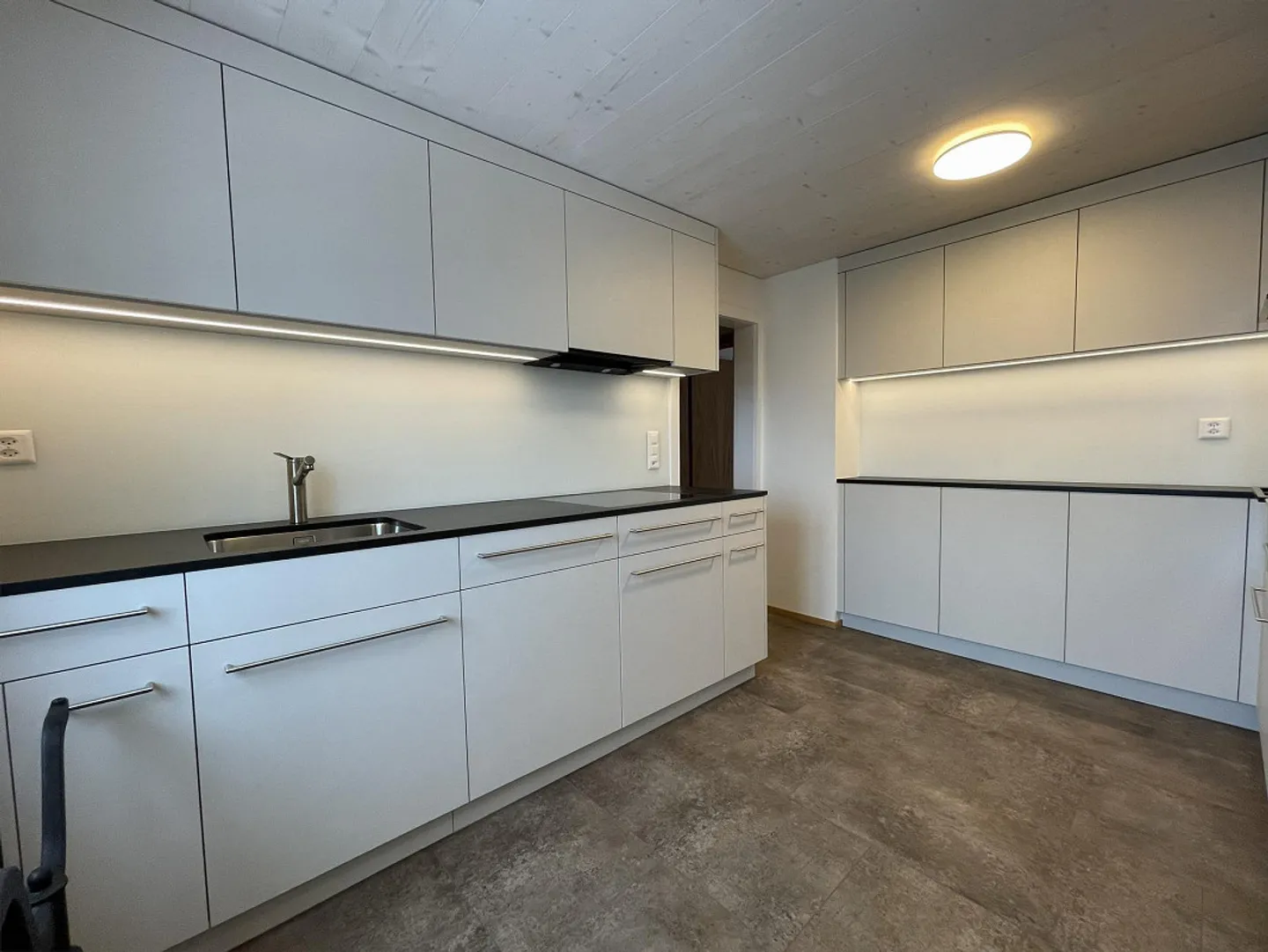 Appartamento 4,5 stanze appena ristrutturato vicino alla stazione - Foto 9 di 14