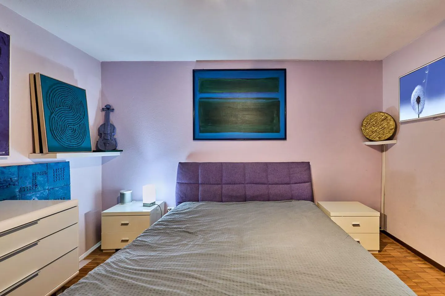 ARBEDO - CHARMIERENDES 2.5 ZIMMER WOHNUNG MIT DACHGESCHOSS IN ARBEDO - Foto 9 von 13