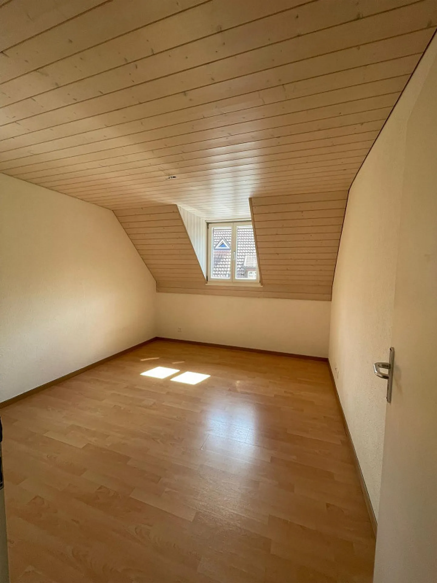 Helle 4.5 Zimmer Wohnung - Foto 7 von 11