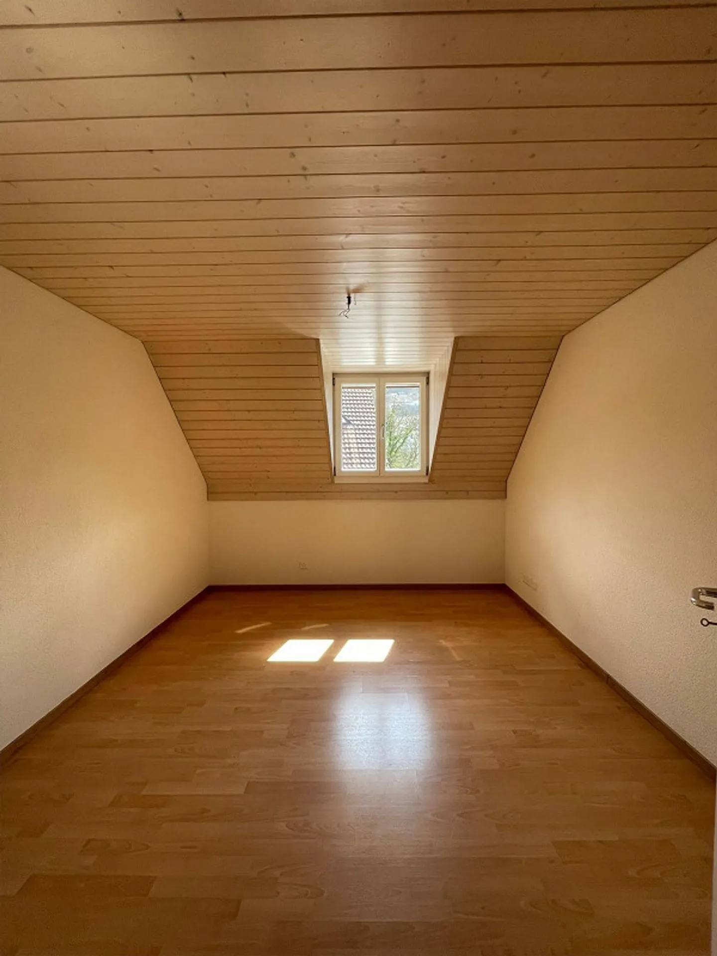 Helle 4.5 Zimmer Wohnung - Foto 8 von 11