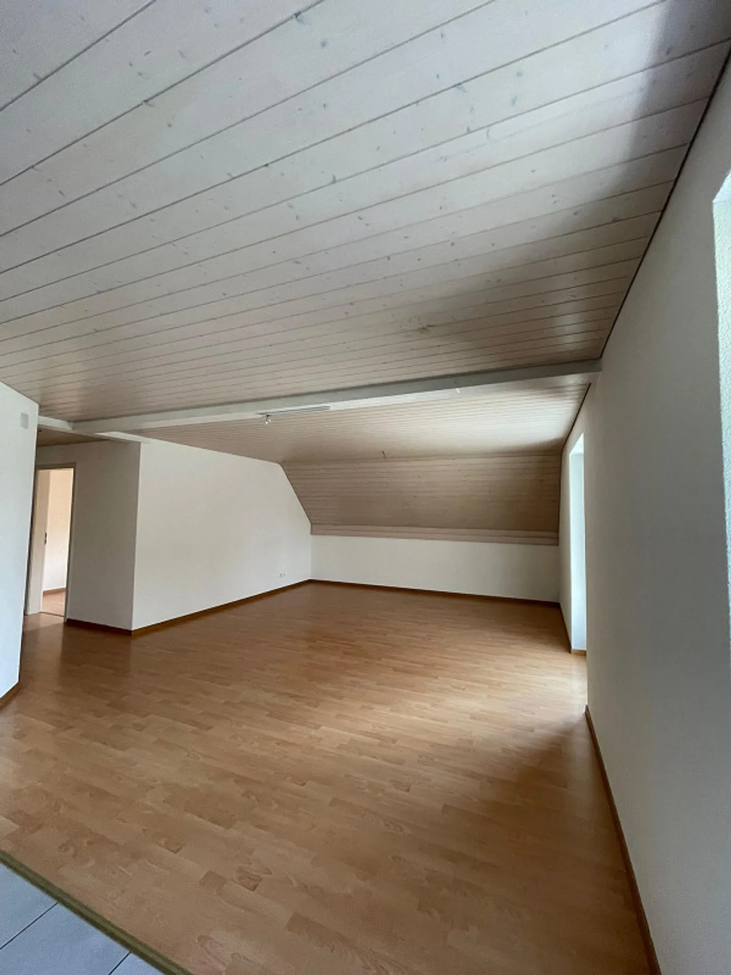 Helle 4.5 Zimmer Wohnung - Foto 9 von 11