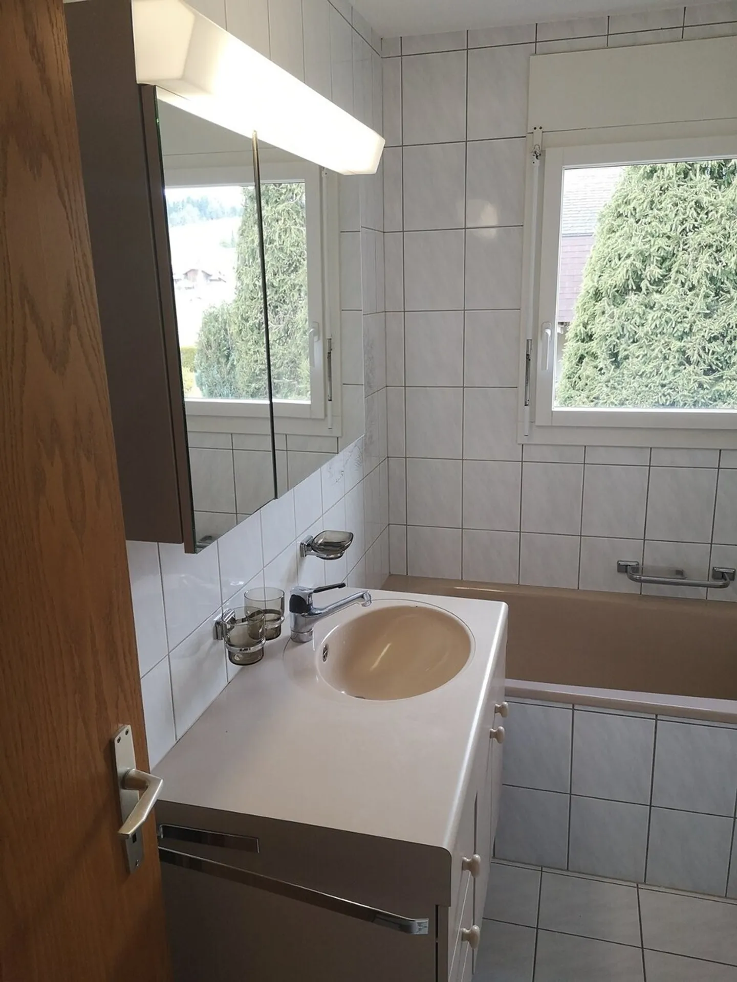 Appartement pratique de 4,5 pièces à Heimberg ! - Photo 6 sur 7
