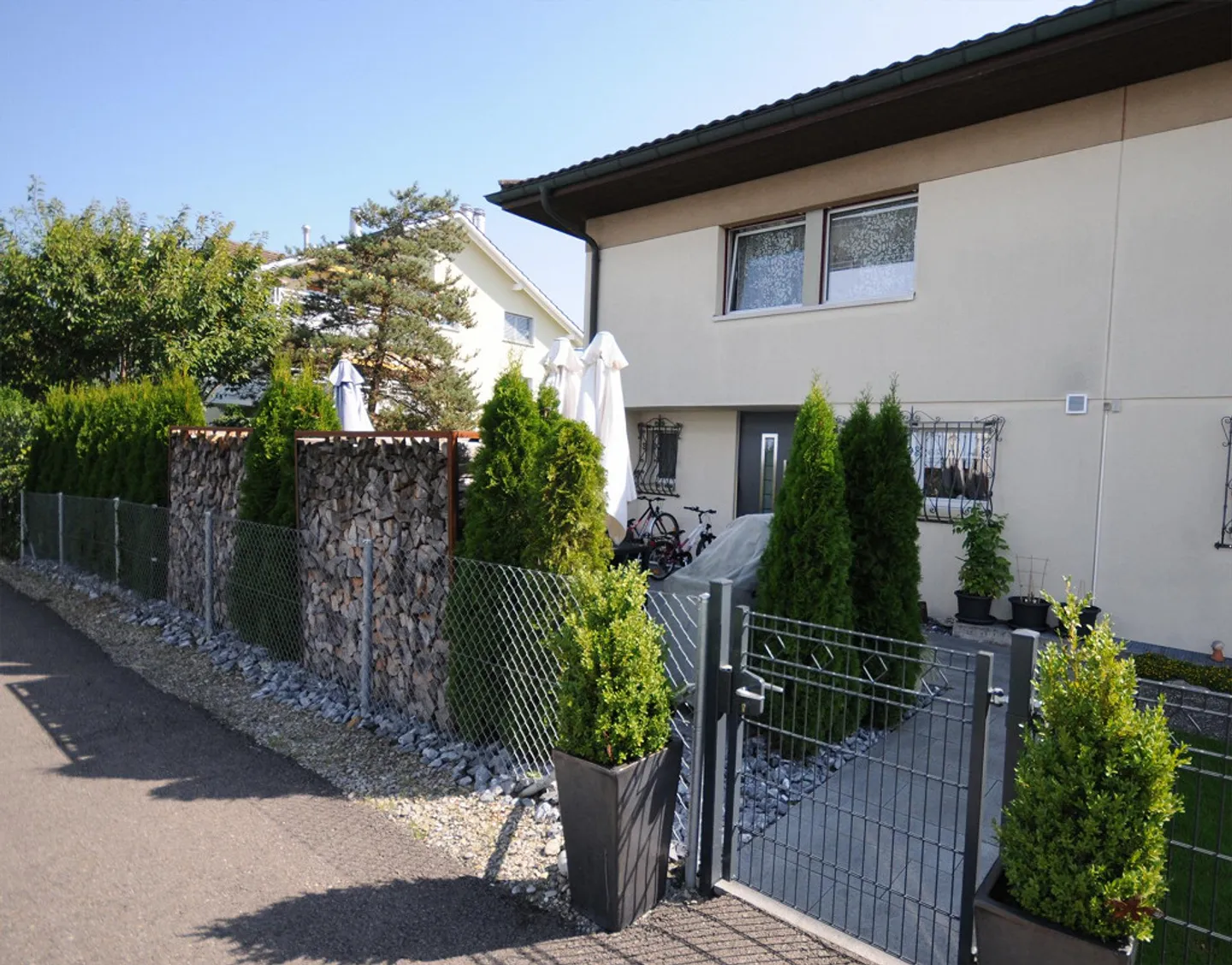 Charming 4.5-Room Semi-Detached House in Sirnach - Photo 5 of 13