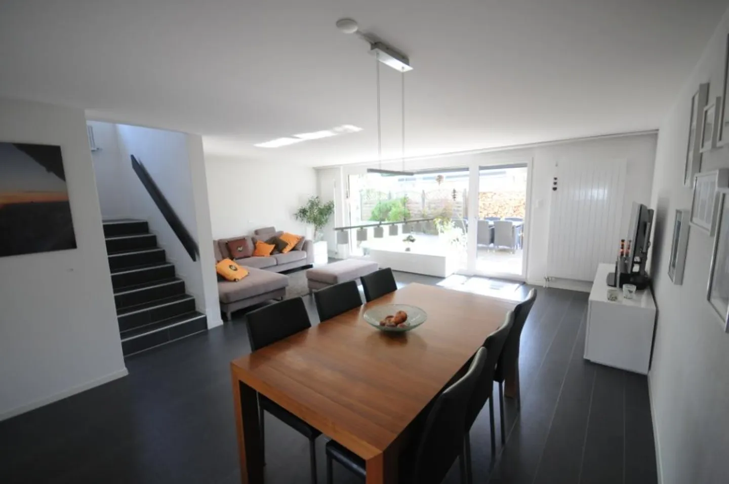 Charming 4.5-Room Semi-Detached House in Sirnach - Photo 6 of 13