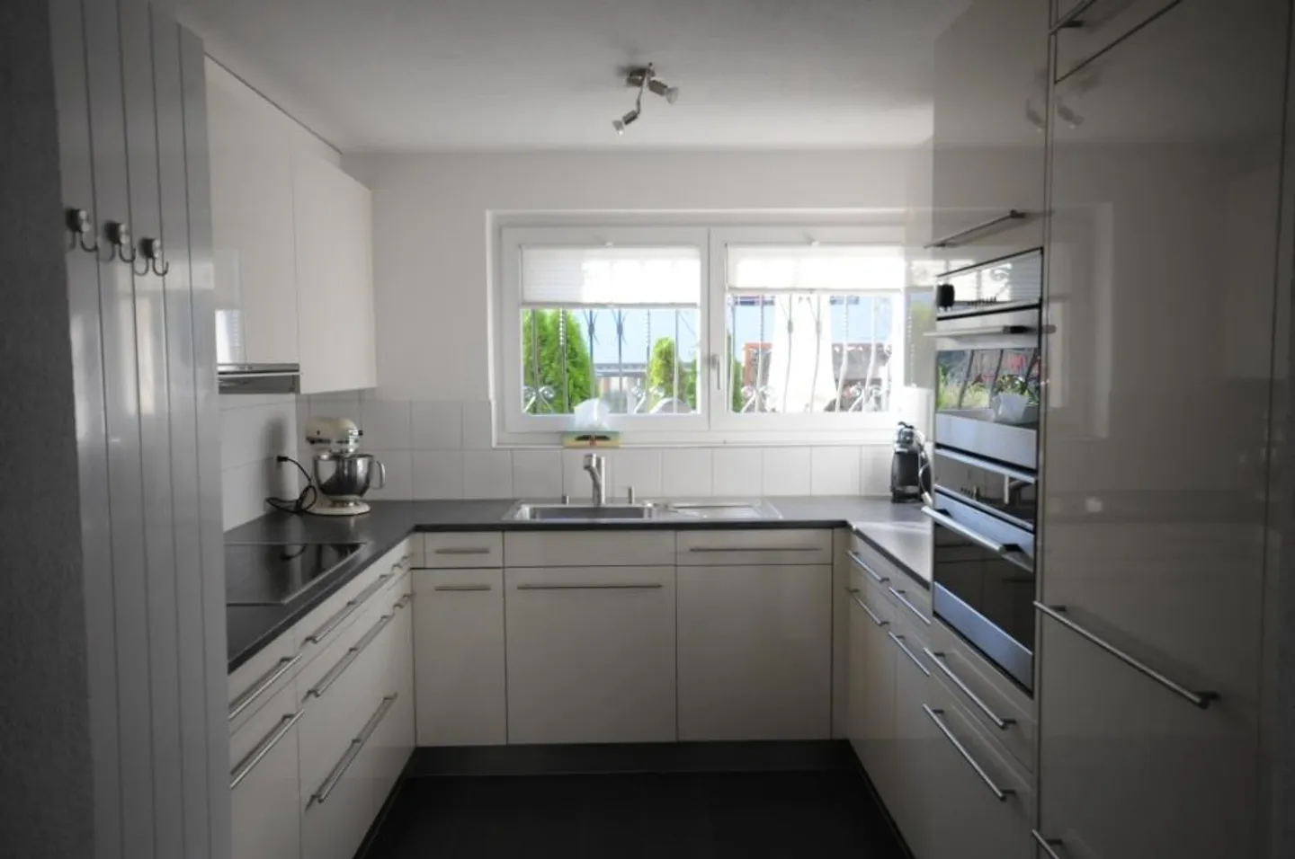 Charming 4.5-Room Semi-Detached House in Sirnach - Photo 7 of 13