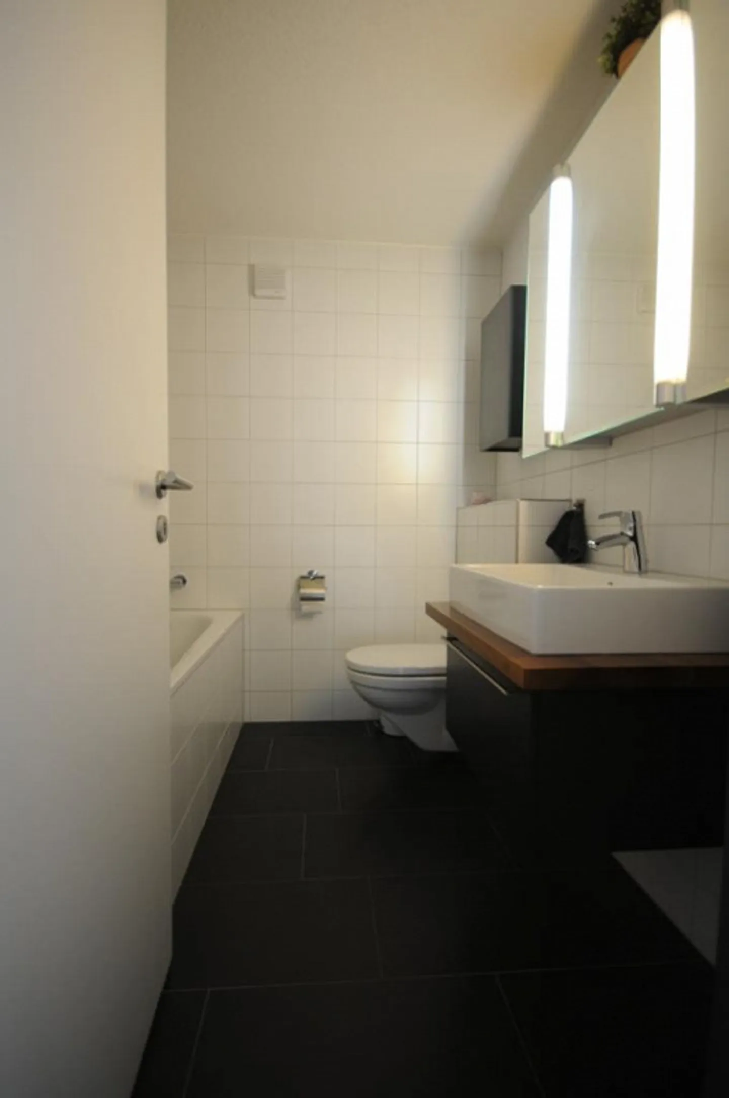 Charming 4.5-Room Semi-Detached House in Sirnach - Photo 11 of 13