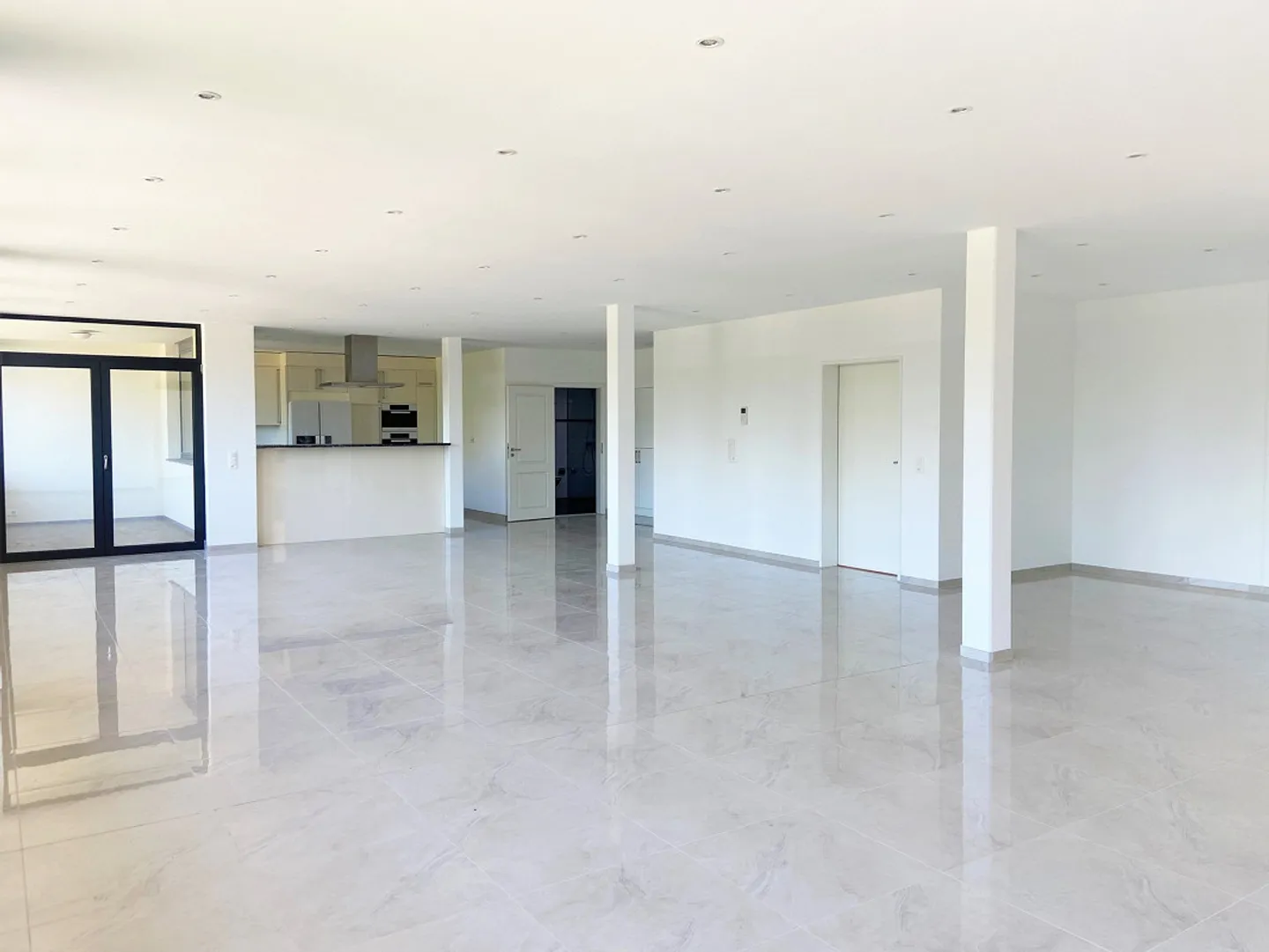 Appartamento di lusso di 2,5 stanze - Foto 1 di 15