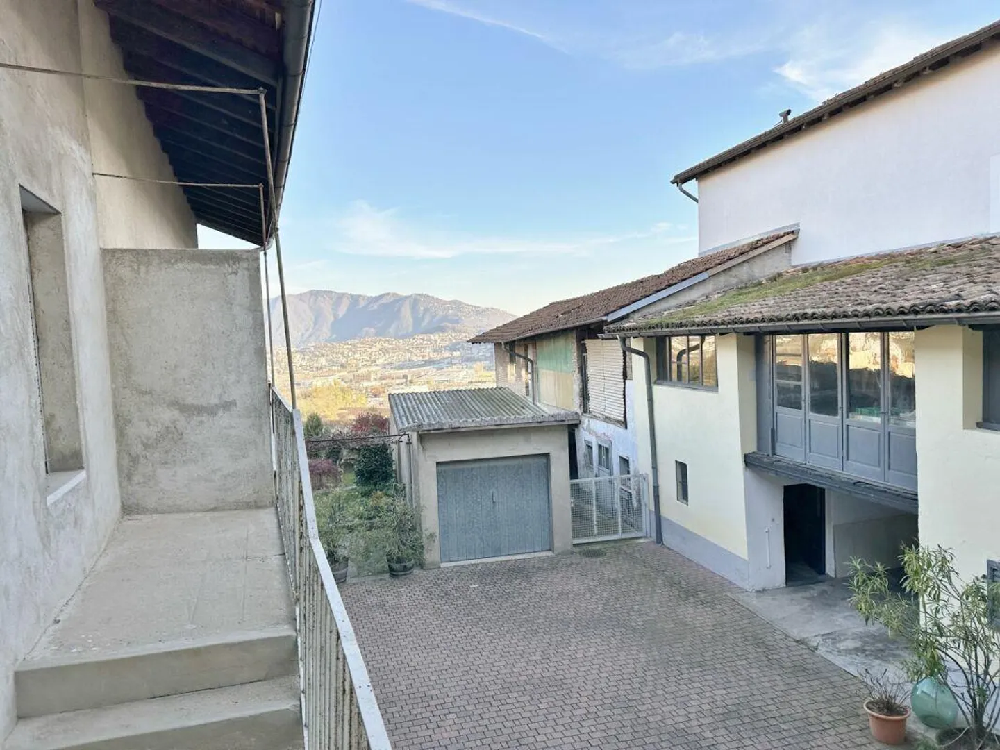 Complexe de noyau intéressant, deux unités résidentielles, rustique et cour privée - Photo 5 sur 13