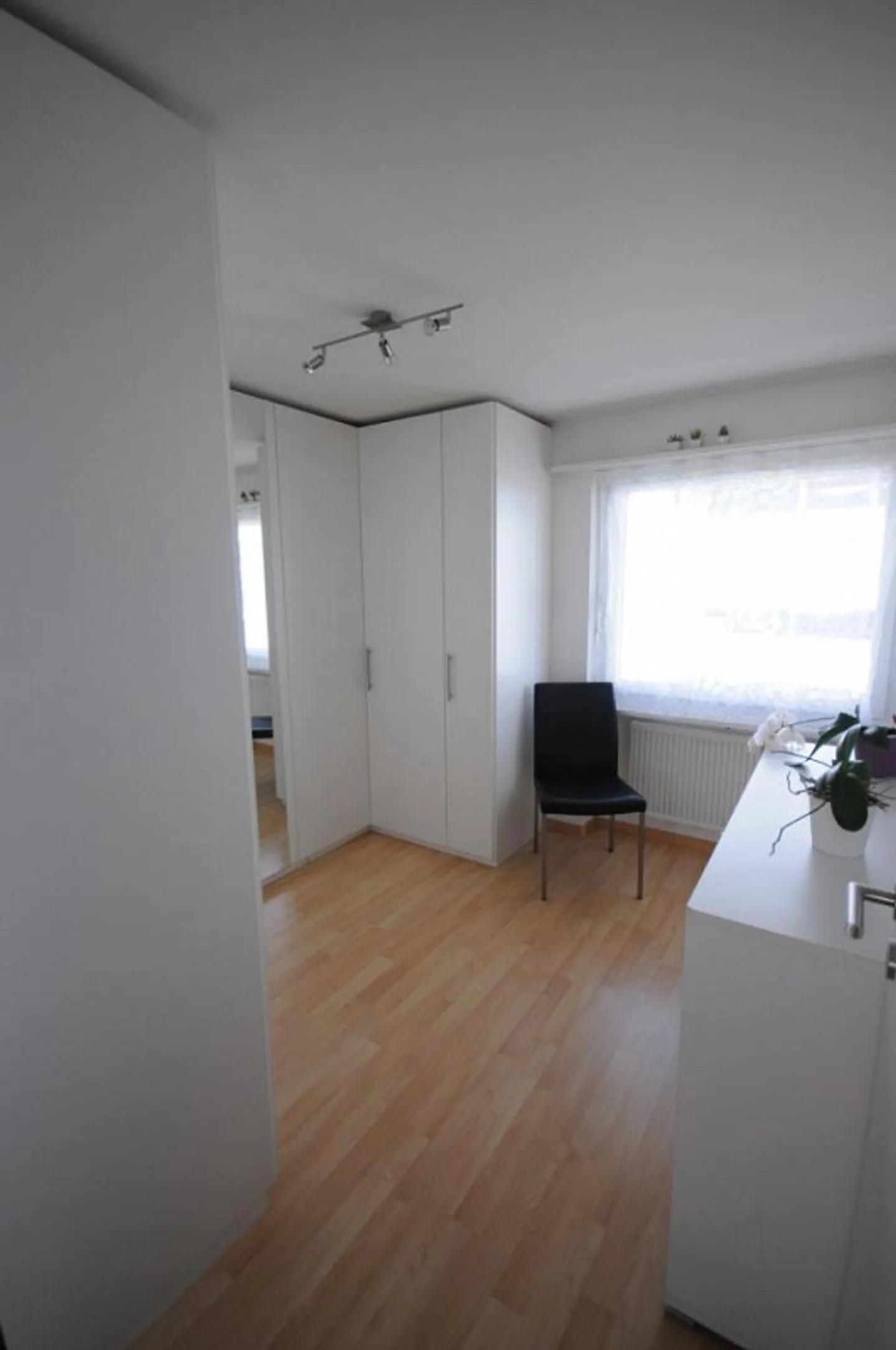 Charming 4.5-Room Semi-Detached House in Sirnach - Photo 12 of 13