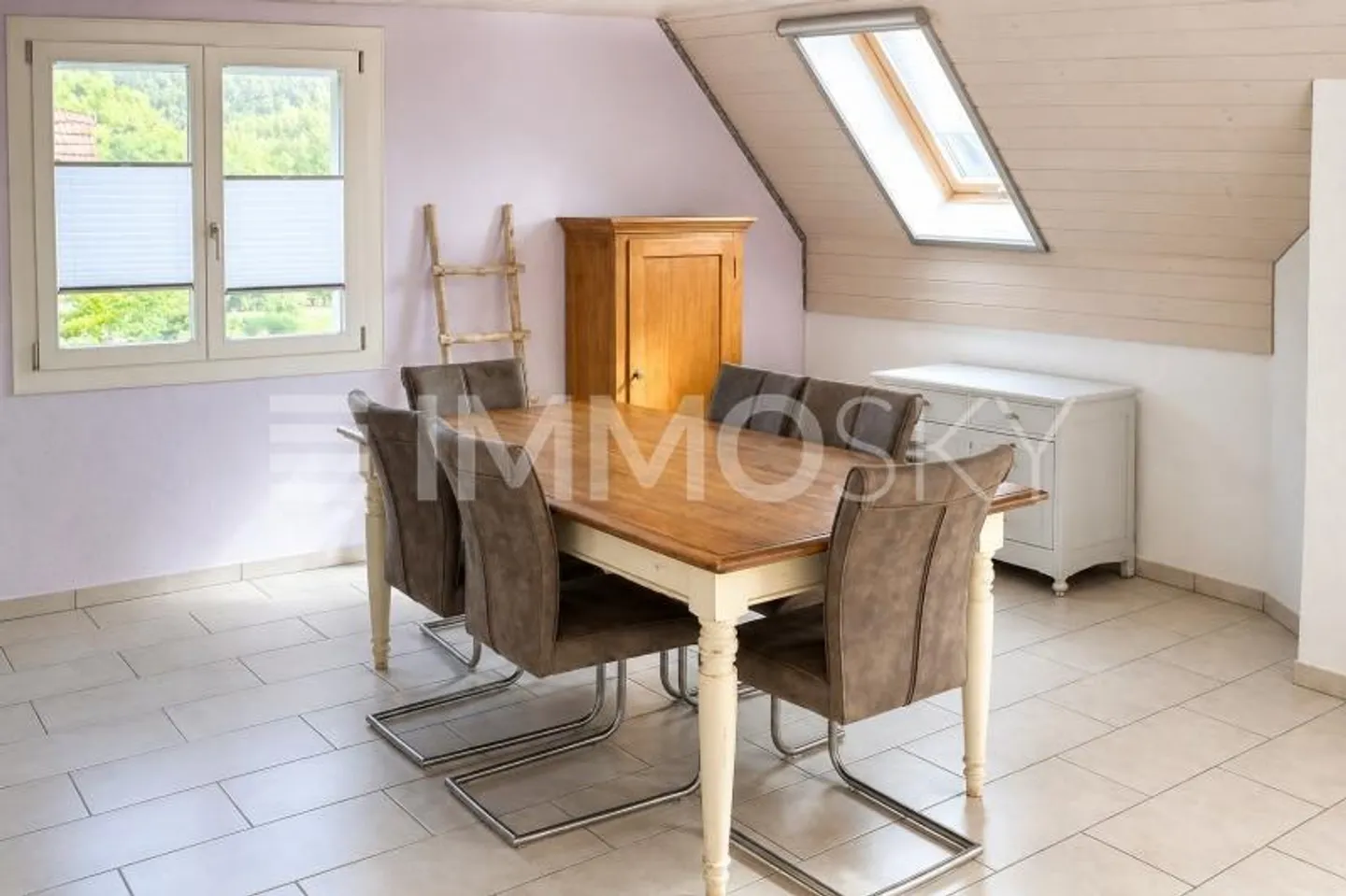 Moderne Maisonette mit viel Raum und Komfort - Photo 2 sur 5
