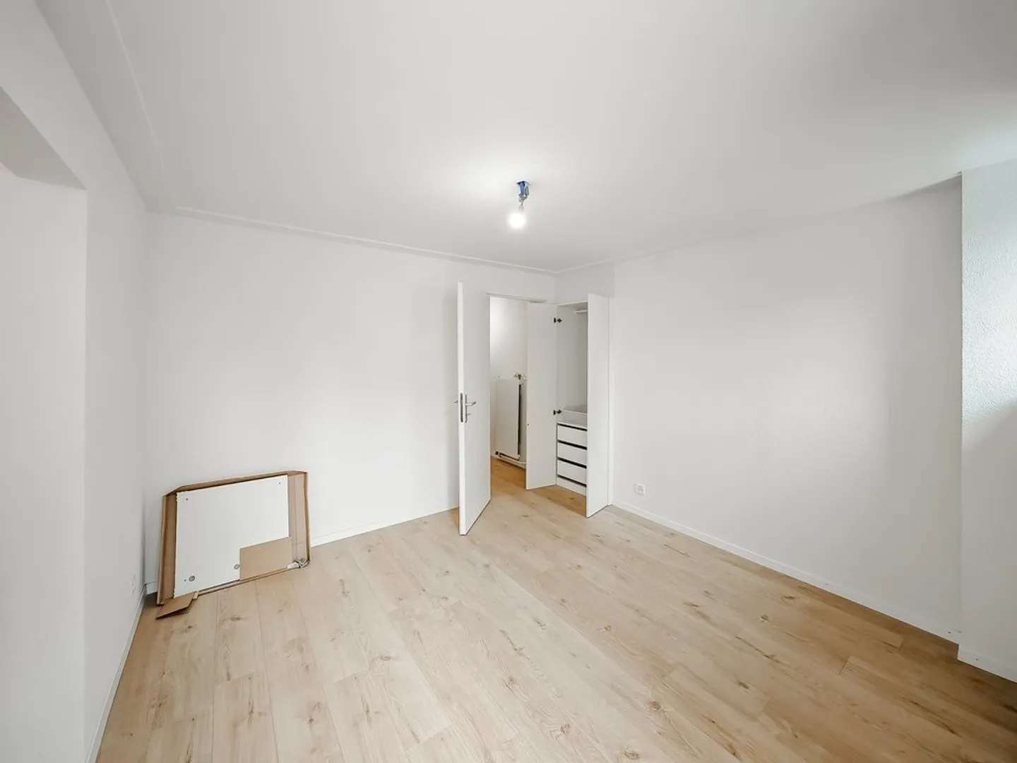 Appartamento ristrutturato di 2,5 locali al 1° piano - Foto 4 di 8