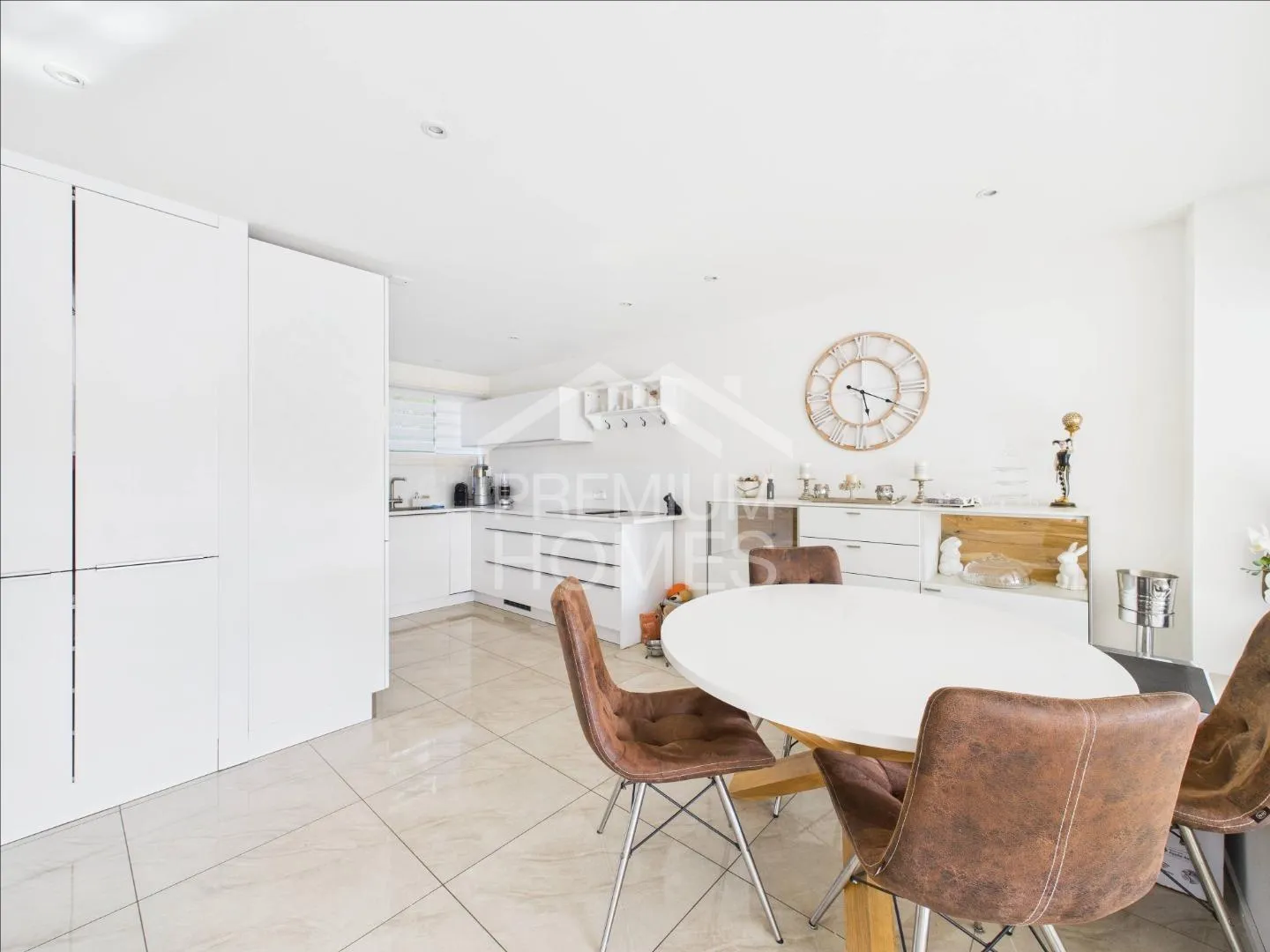 Casa a schiera con stile e comfort a Ebikon! - Foto 4 di 11