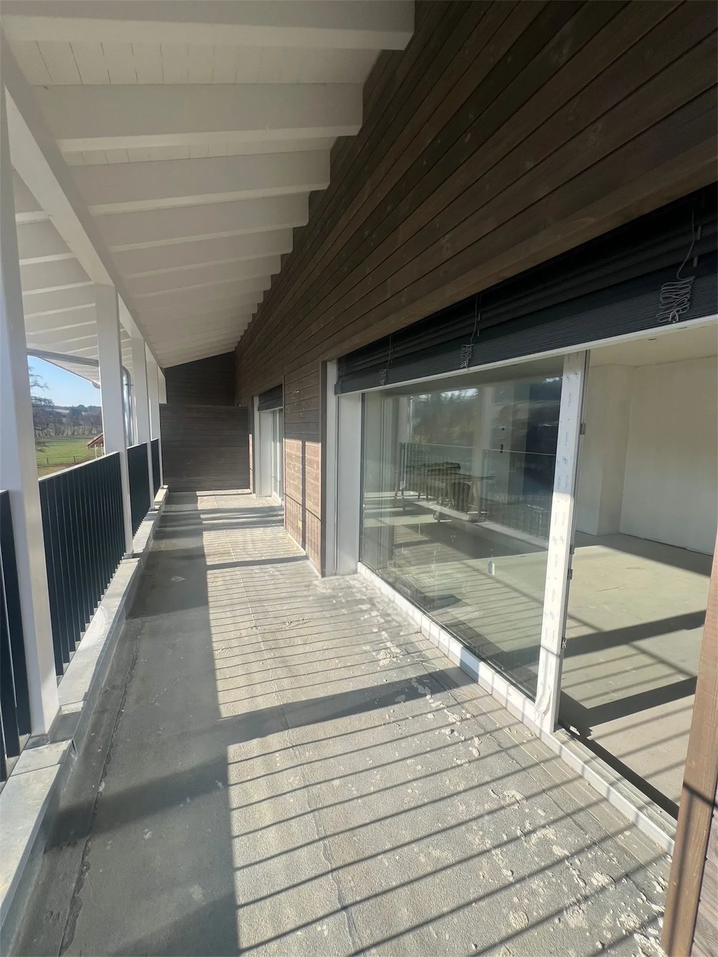 Spacious Duplex in Chavannes - Photo 2 of 10