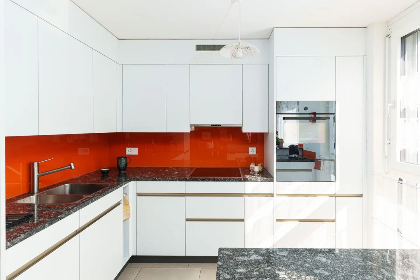 Sunny Home for the Whole Family - Photo 3 of 9