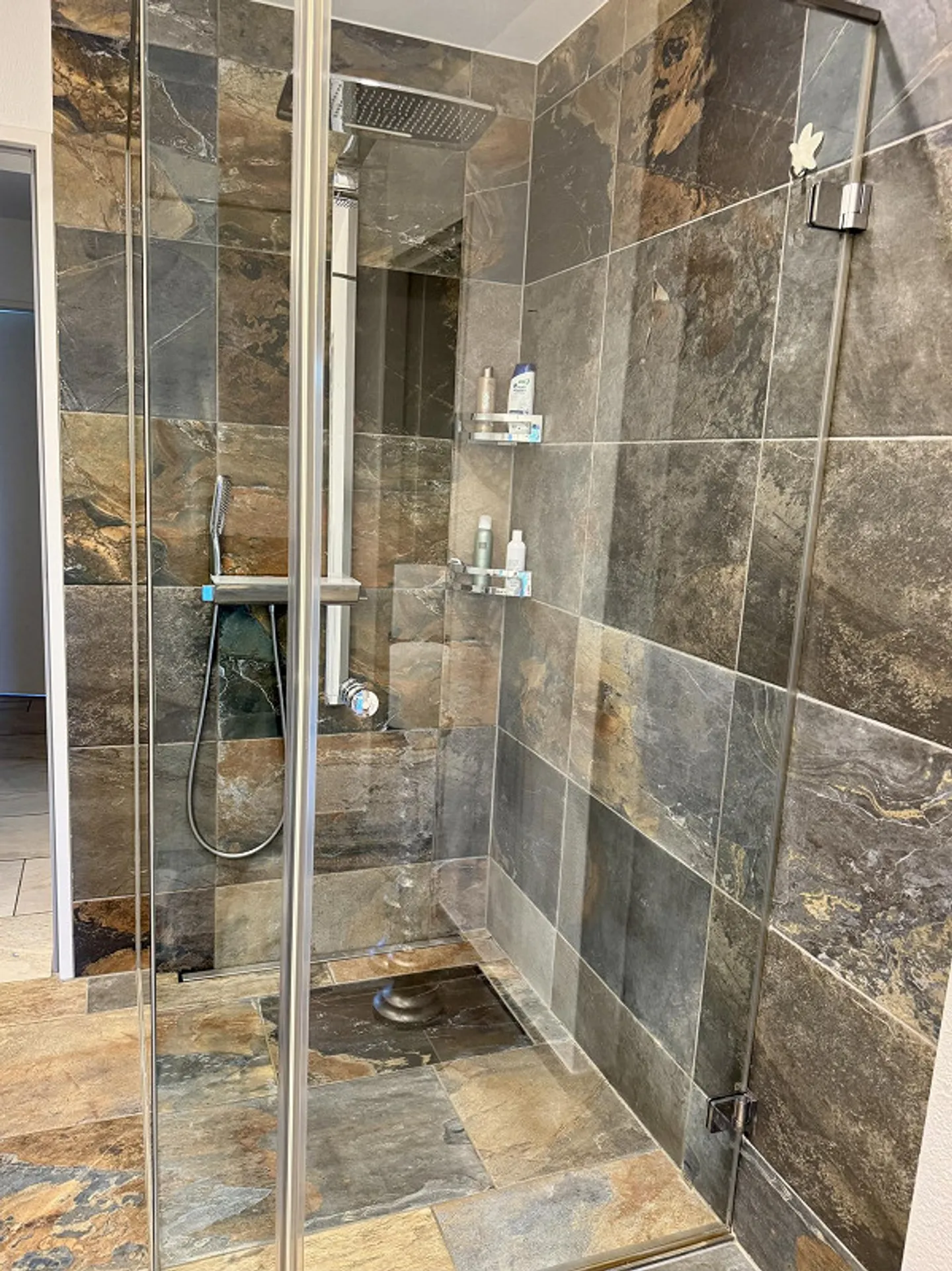 Appartamento 4 1/2 locali con 130 m² di superficie abitabile al piano terra - Foto 18 di 22