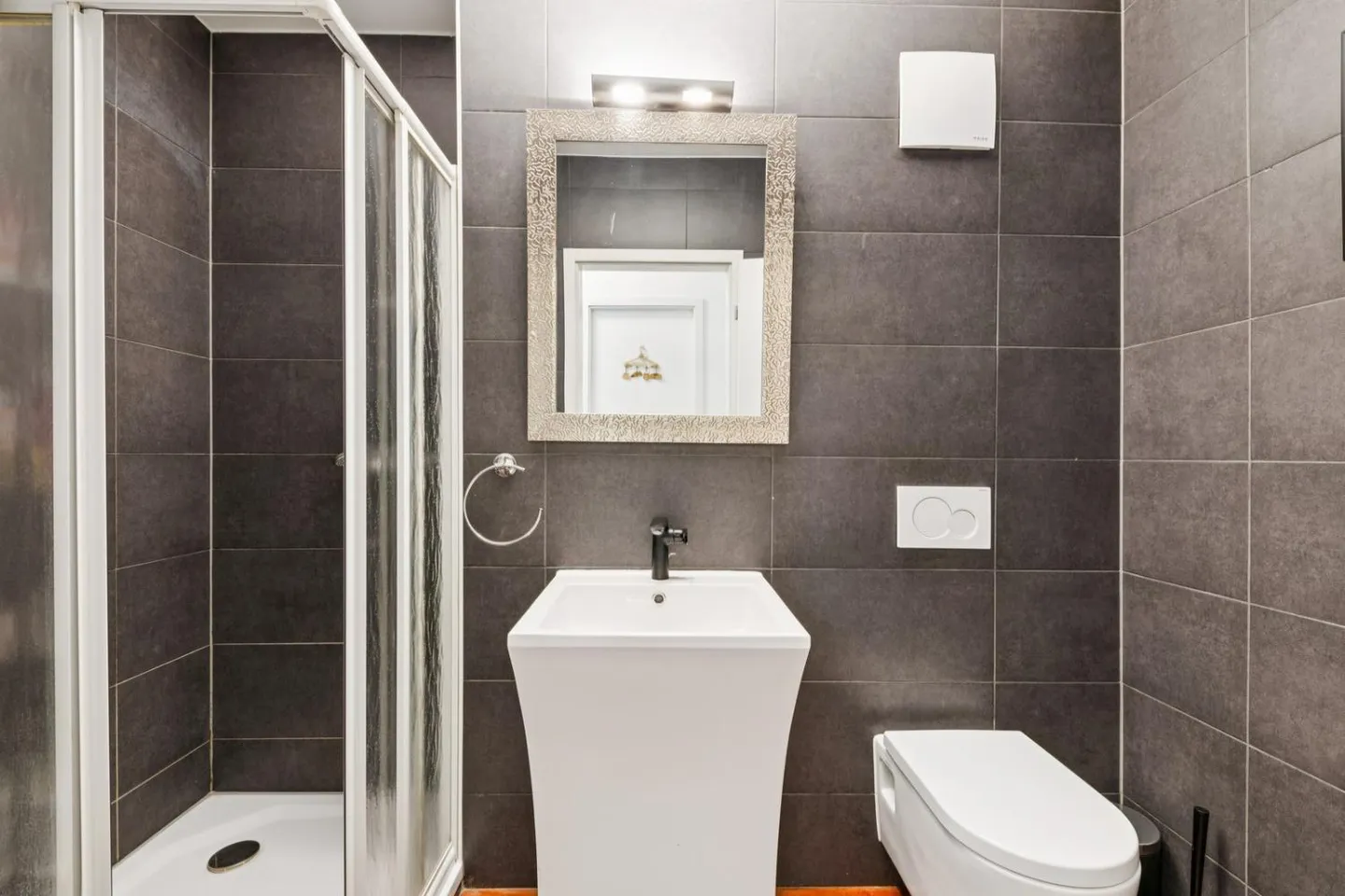 Magnifico appartamento di 4,5 locali con terrazza e giardino in vendita a Rossens - Foto 11 di 11