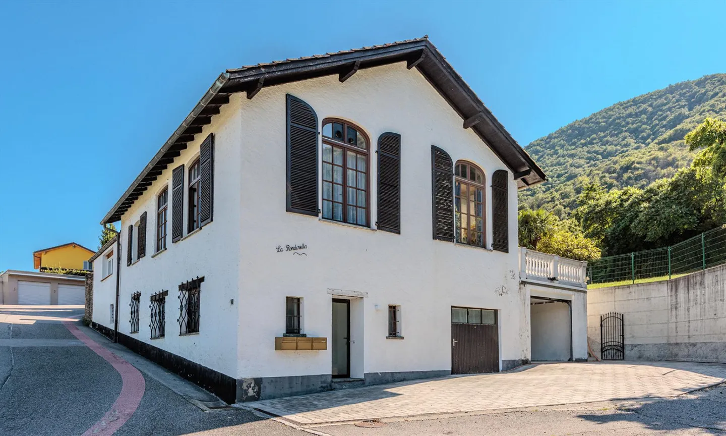 VILLA 6.5 ROOMS WITH LARGE GARDEN IN GRAVESANO - Photo 10 of 10