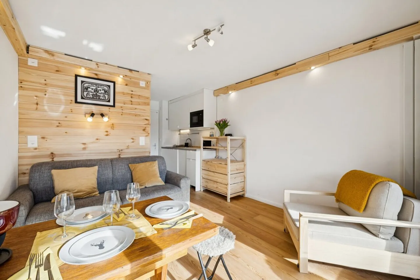 Emeraude 26 - Renoviertes und möbliertes Studio für 3 Personen, Südbalkon - Foto 4 von 13