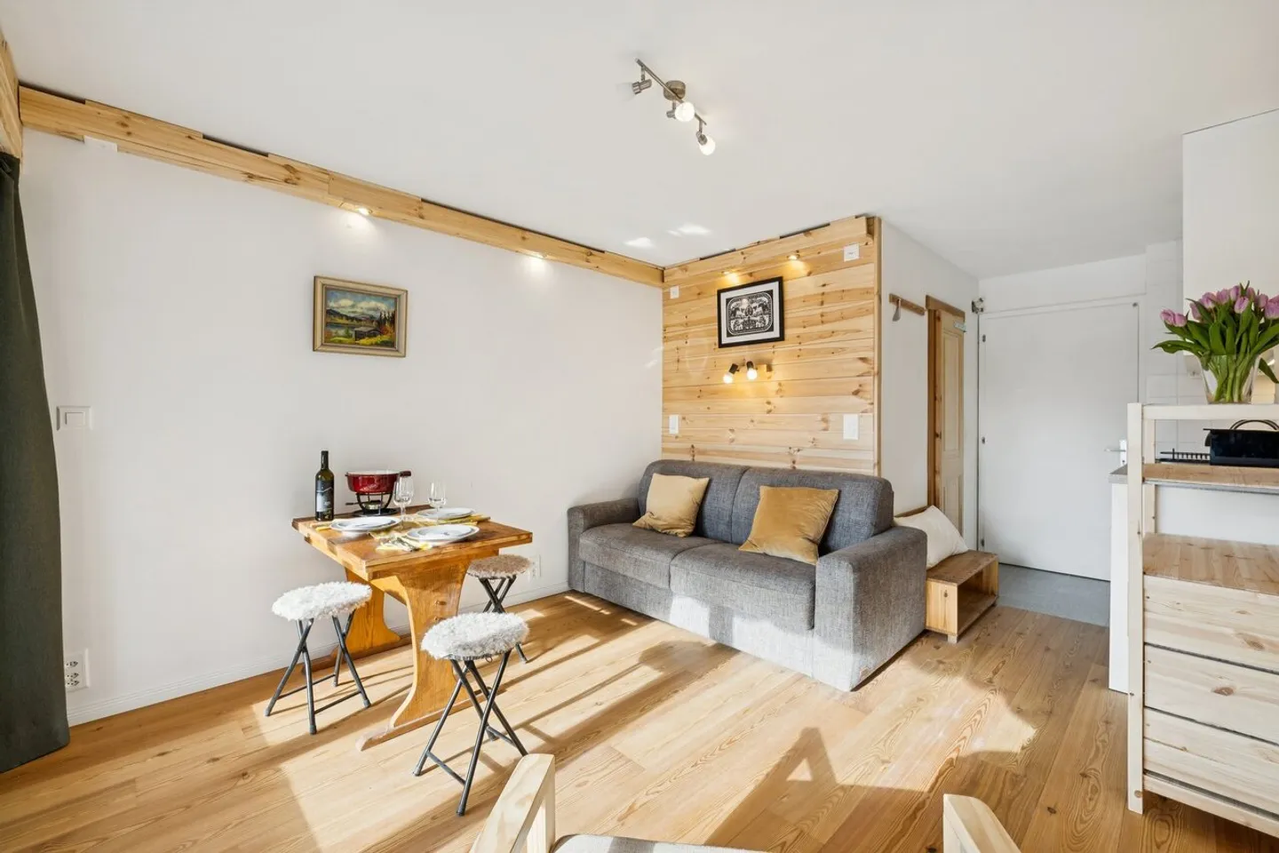 Emeraude 26 - Renoviertes und möbliertes Studio für 3 Personen, Südbalkon - Foto 6 von 13