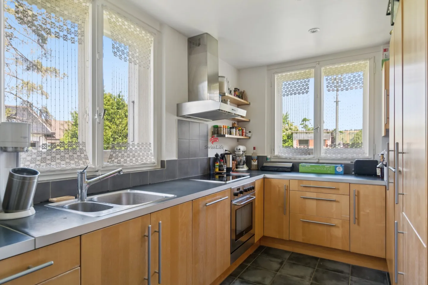 Casa unifamiliare con estensione e grande terreno - Foto 3 di 10